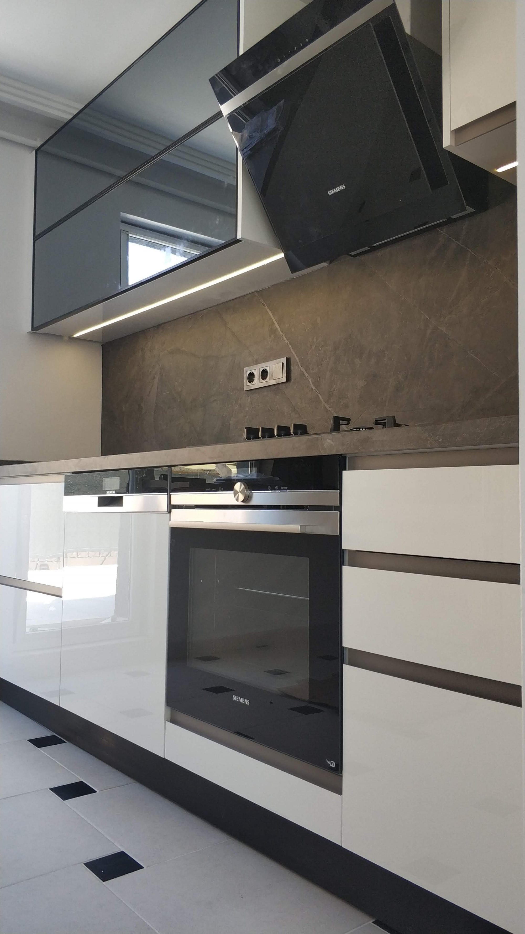 Dekton Tezgahlı Alvıc Kapaklı Mutfak Modeli